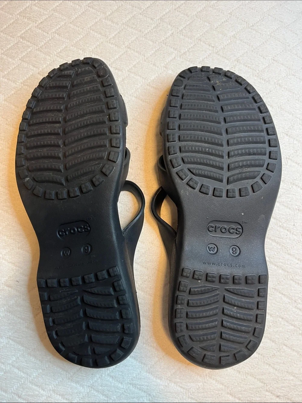 CROCS Women's Black & Gray Strappy Slide Sandals, w9 - Picture 5 of 5